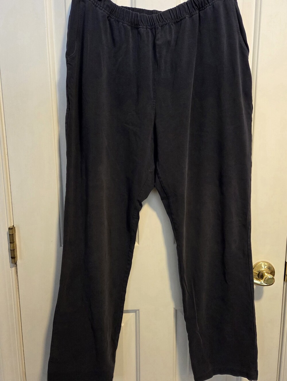 LL Bean Ladies Pull On Size Large Elastic Waist Pants, Navy Blue